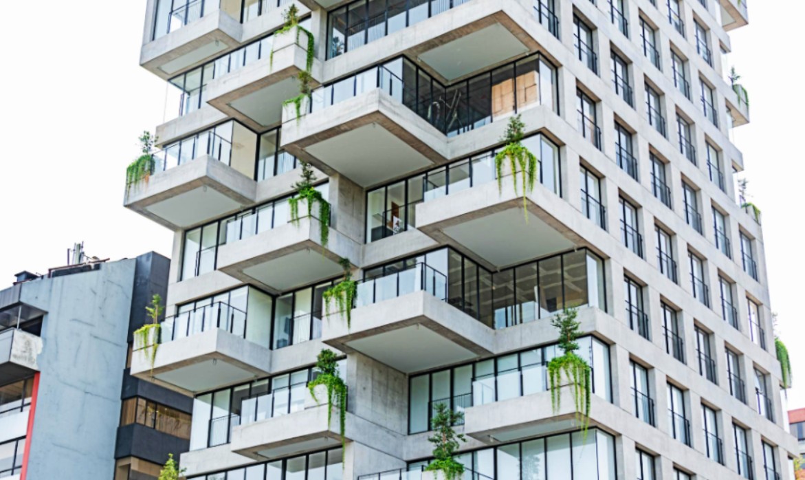 Sustainable Urban Living: A Tech-Forward Guide to Eco-Renovation